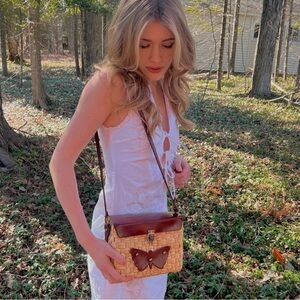 Vintage picnic handbag